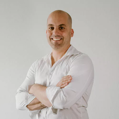 Nicolas Grangier, Ostéopathe D.O.-CDS, Co-Directeur à Lausanne