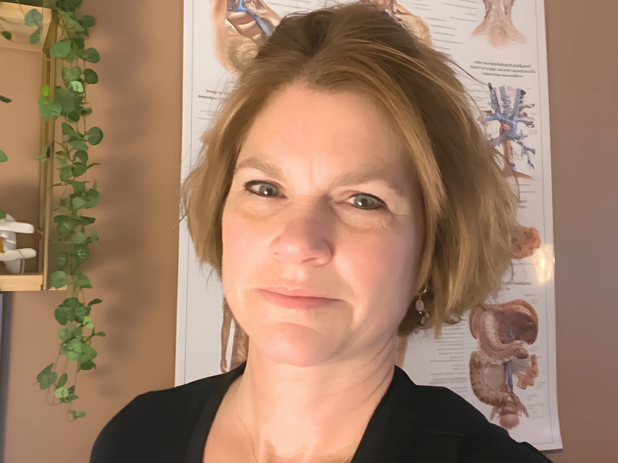 Nadege Crausaz Massotherapeute Osteopathelausanne Com 1 Edited – Ostéopathie du Flon Lausanne